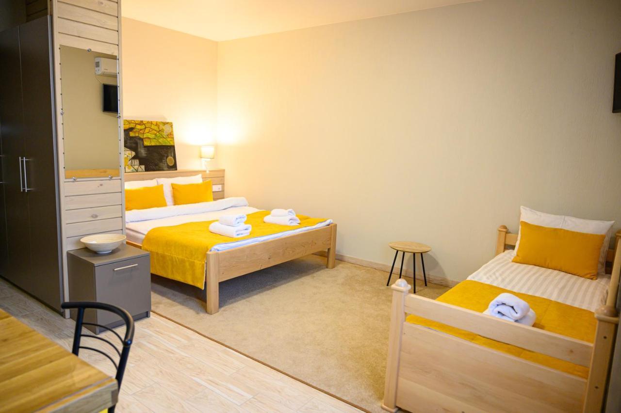 Space Apart Hotel ลุตสกาย ภายนอก รูปภาพ